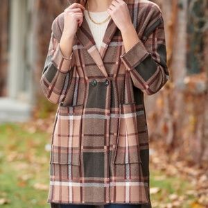 Charlie Paige Oversized Plaid Lightweight Coat - Medium NWOT